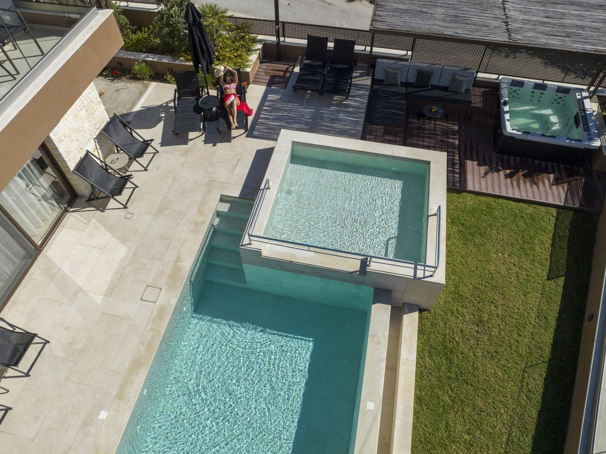 Almi-Cove Hilltop Villas Алмирида Экстерьер фото